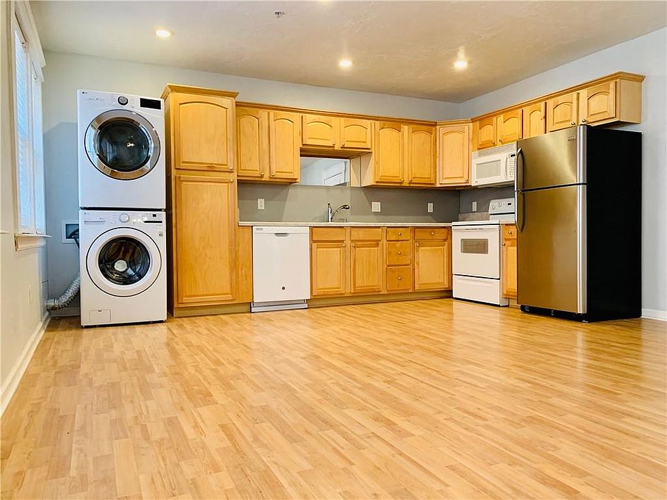 1st image of 505 NW 27th St #101
