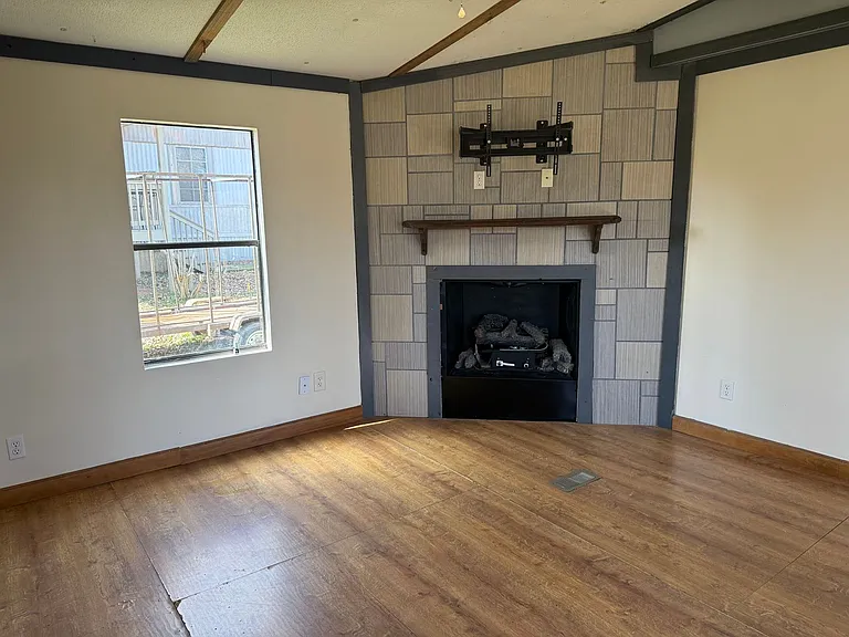1562 Whitt Hunt Rd #7 — Photo 2