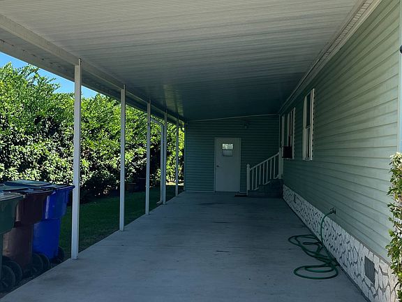 4th image of 3118 Carpenter Ln