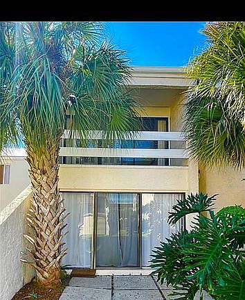 4th image of 8705 Cove Ct #3