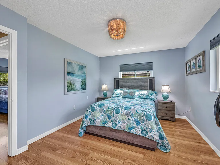 18315 Cortland Ave — Photo 14