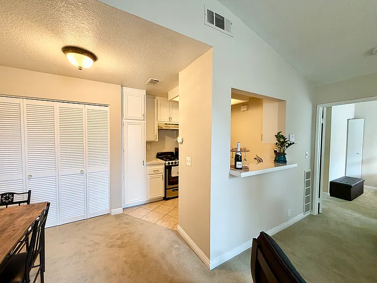 74 Gavilan #76 — Photo 4