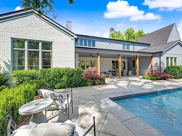 2825 Sugartree Rd, Nashville, TN 37215