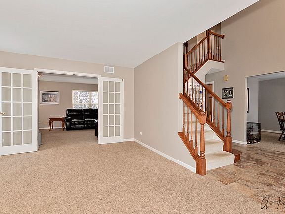 4th image of 796 Horseshoe Cir