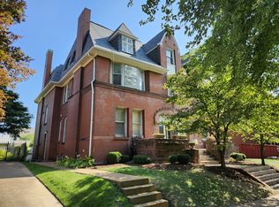 4387 Westminster Pl #B, Saint Louis, MO 63108