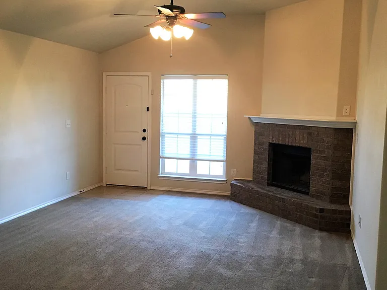9309 Quitman Ave — Photo 2