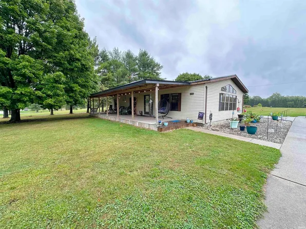 910 N 10th St, Gas City, IN 46933