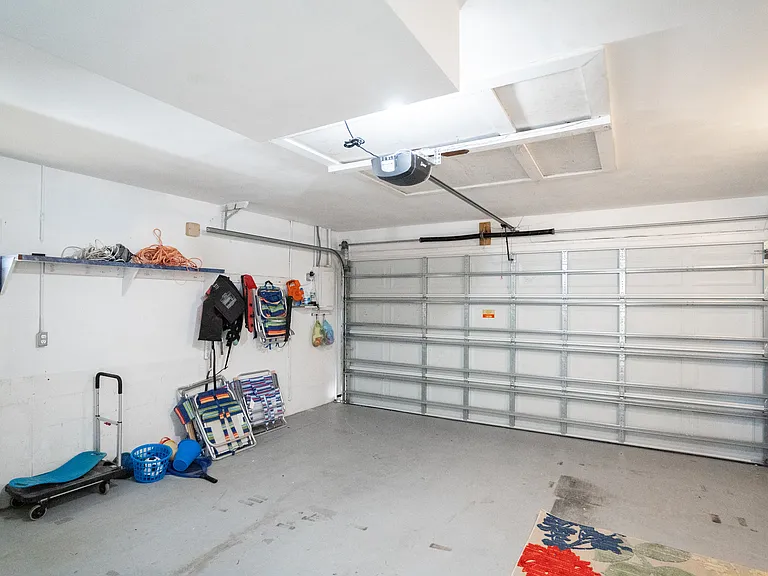 291 N Tessier Dr — Photo 65