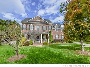 2214 Dogwood Bay Ln, Tega Cay, SC 29708