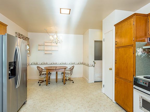 4th image of 6721 Rawley Pike