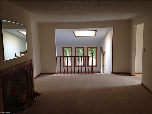 5th image of 1915 Foley Ave