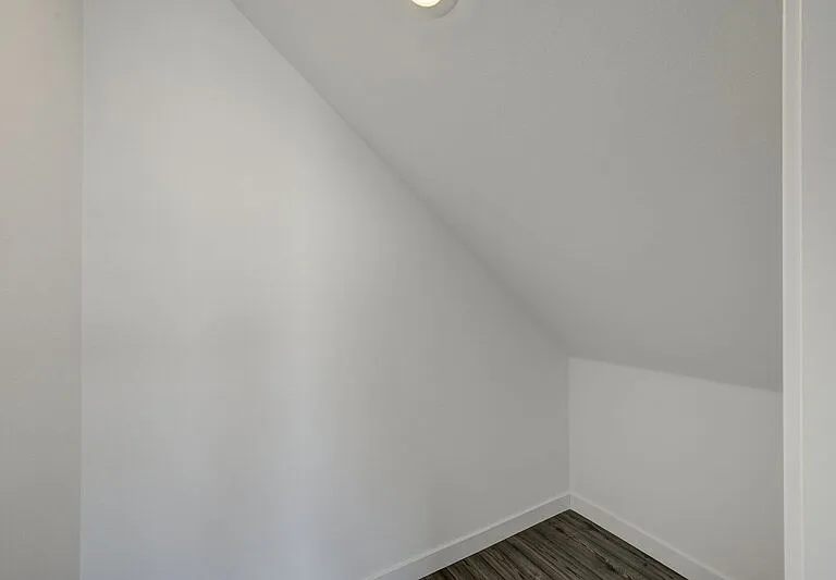 561 Preston Crest St — Photo 13