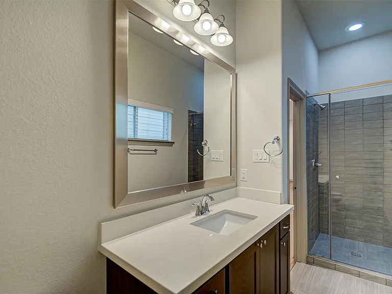 5941 Kansas St — Photo 18