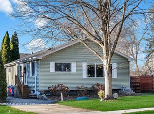 1132 Webster Ave, Wheaton, IL 60187
