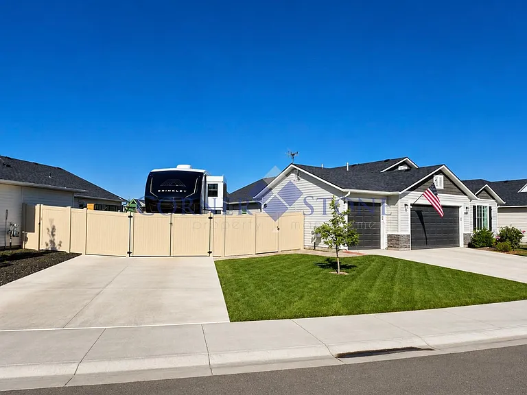 19617 Newell Way — Photo 2