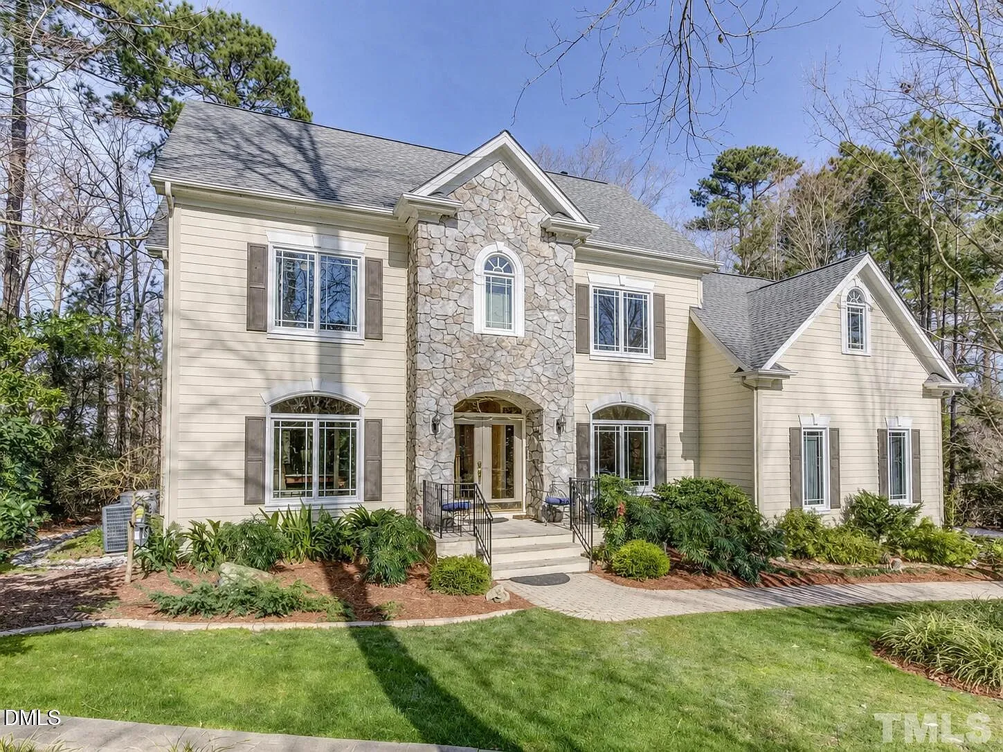 4 bed, 3.5 bath, $3,950 — Photo 1