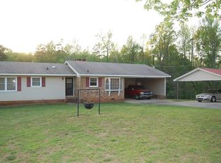 6736 Alamance County Line Rd, Liberty, NC 27298