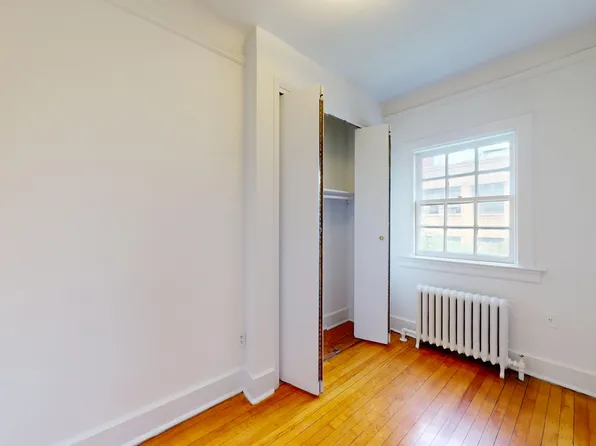 336 East 22nd Street image 6 of 11