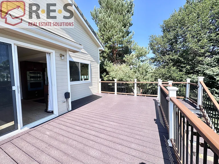 10242 Jill Ave — Photo 12
