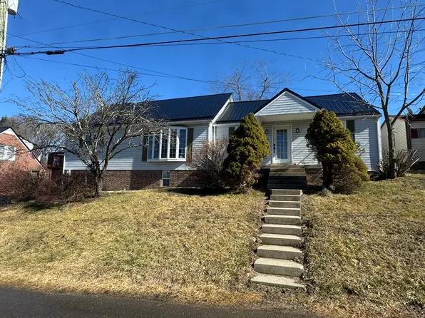 114 Edgemont Dr #A, Princeton, WV 24740
