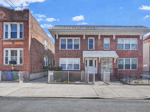 23-27 28th St #3, Astoria, NY 11105