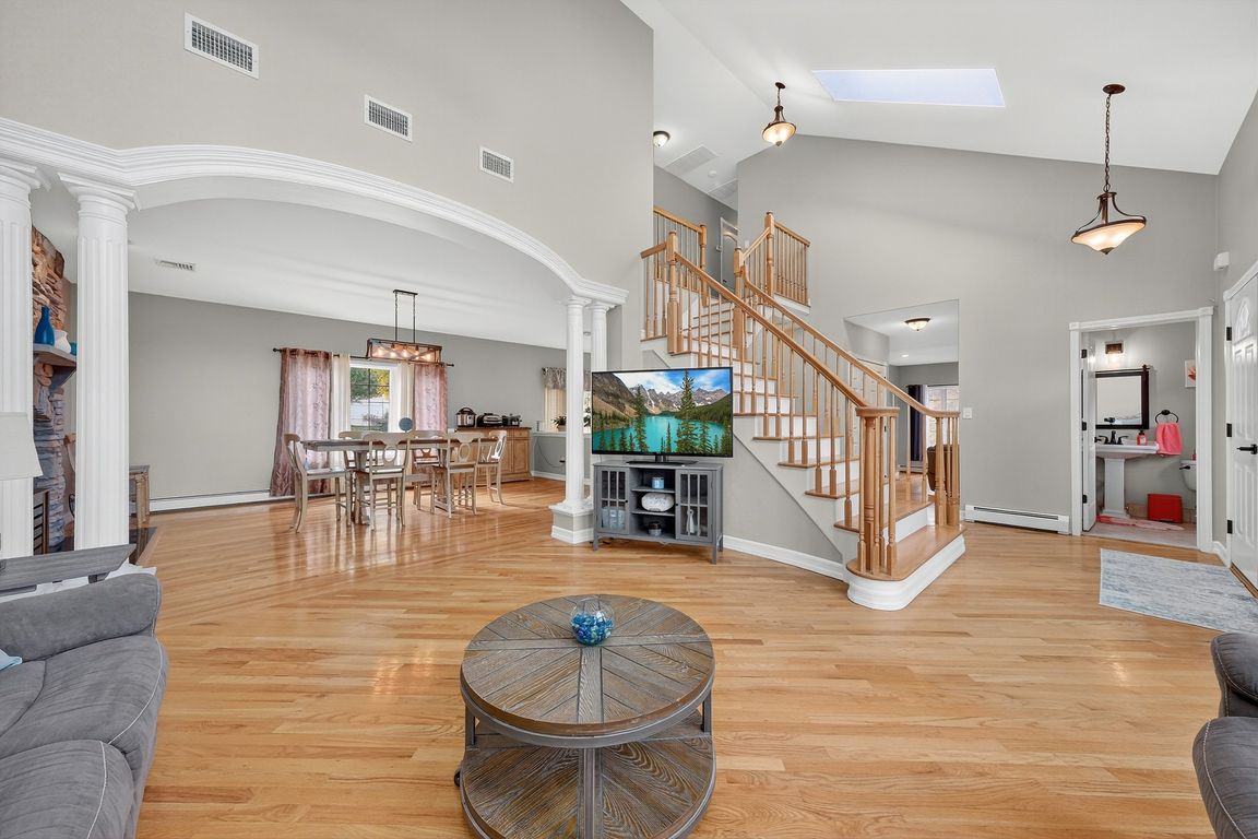 next background image