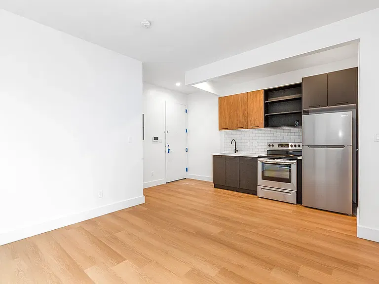 762 Madison St #3B — Photo 1