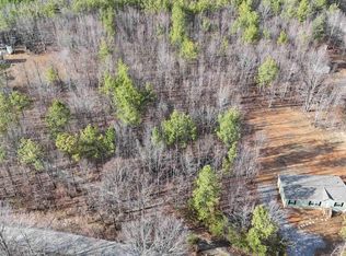 949 Austins Rd, Gladstone, VA 24553