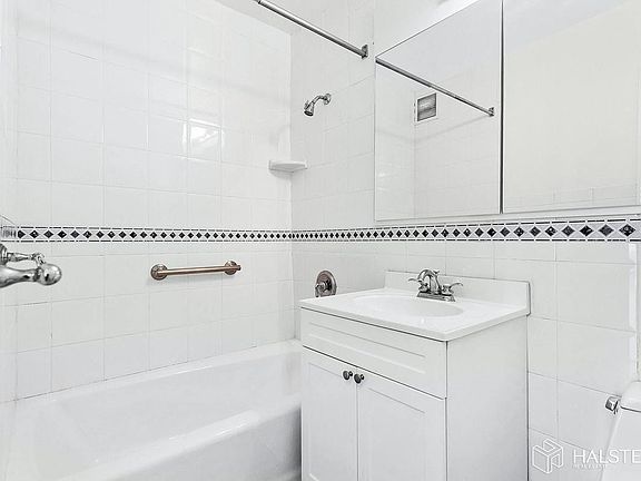 5th image of 445 E 80th St APT 9J