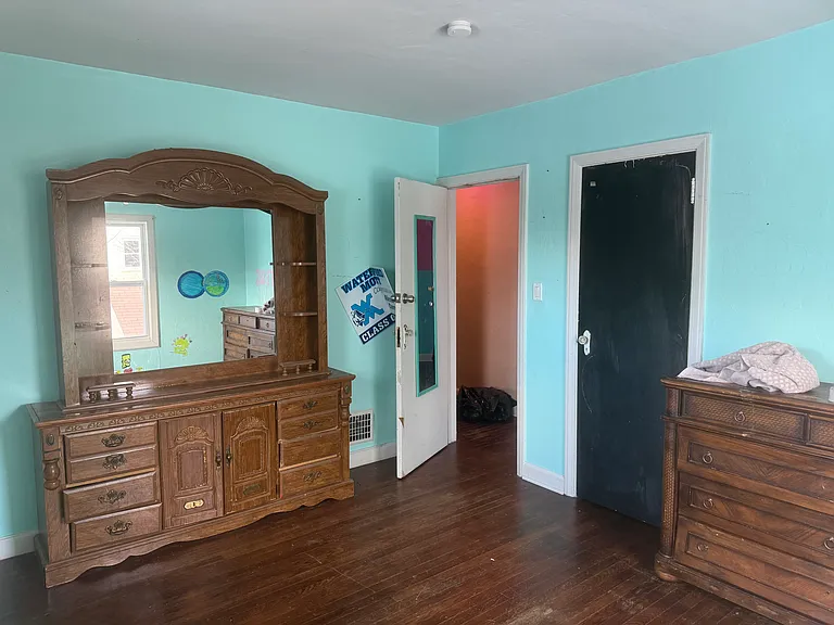 1004 Lakeview St — Photo 15
