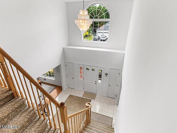 3rd image of 7 Cecilia Court