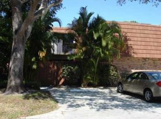1465 Masters Cir, Delray Beach, FL 33445