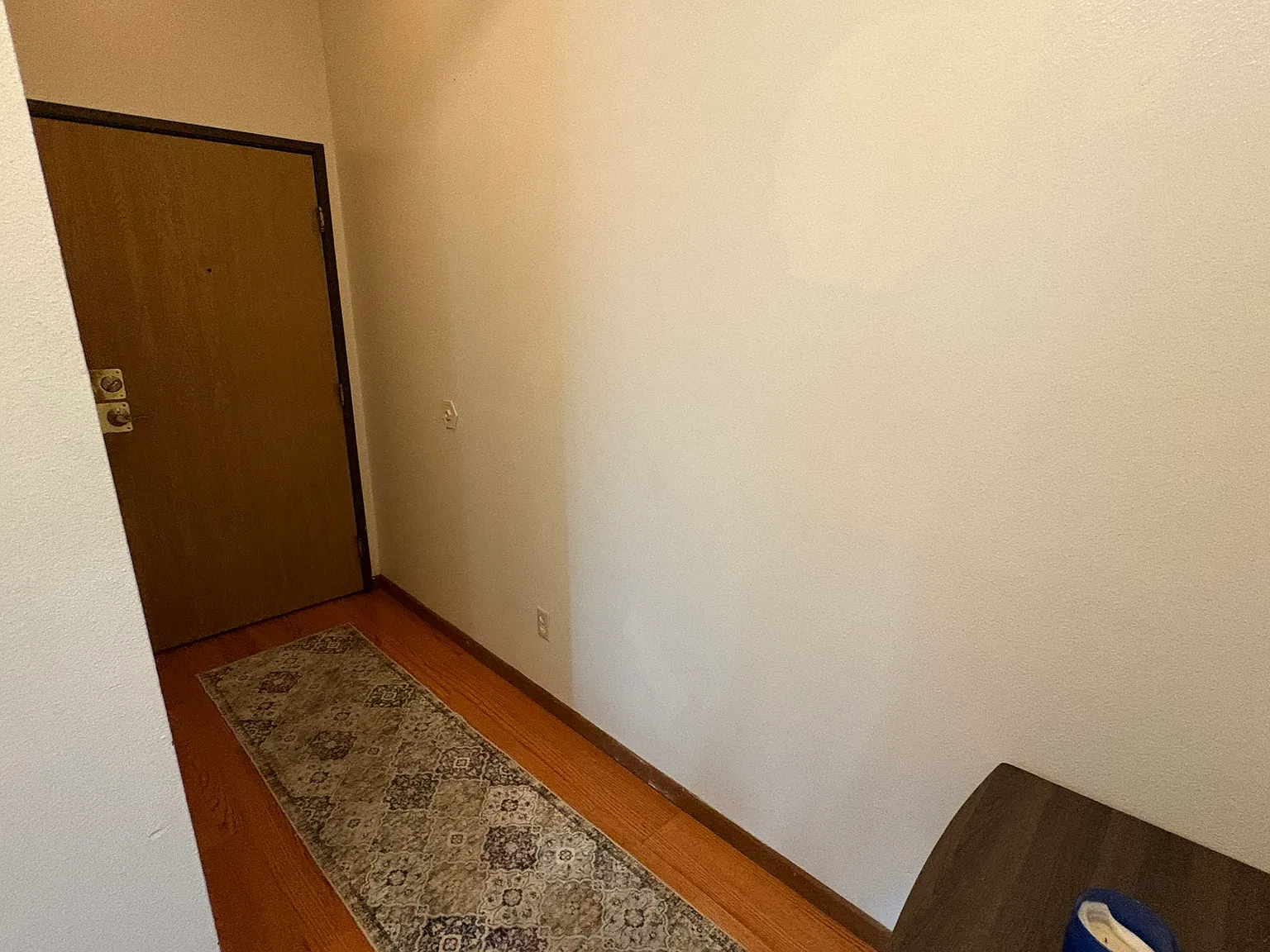 401 S Gilbert St — Photo 4