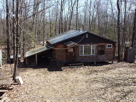 2nd image of 3374 Ardoch Rd