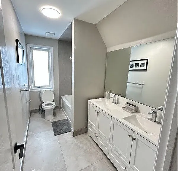 125 Hall St #6 — Photo 10
