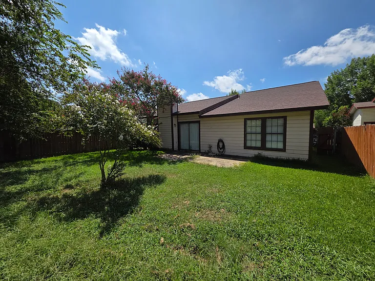 6919 Sunshine Tree Dr #1 — Photo 13
