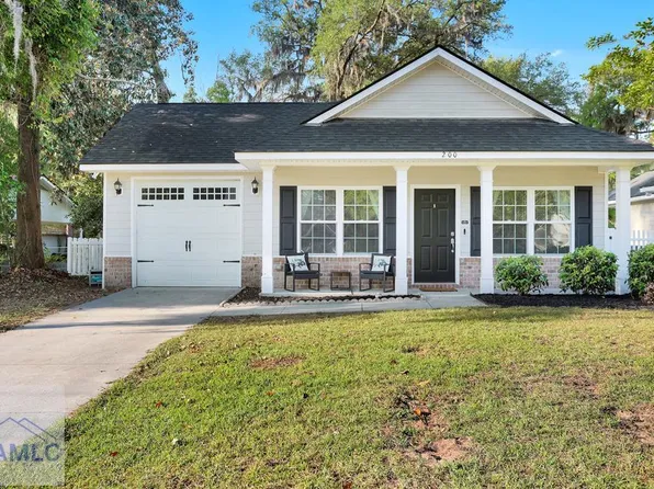200 Wilson Ave, Hinesville, GA 31313
