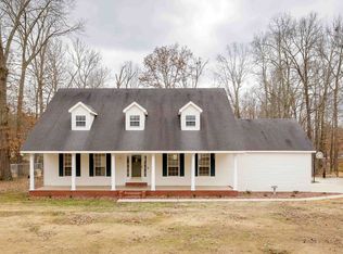 261 Briarleigh Rd, Russellville, AL 35653