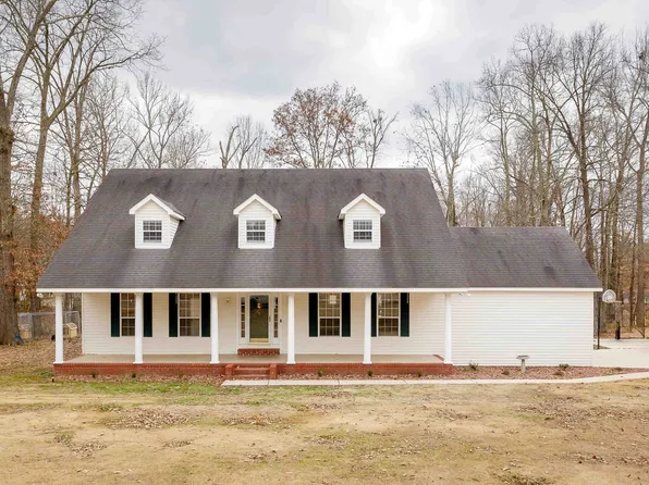 261 Briarleigh Rd, Russellville, AL 35653