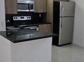 11460 NW 42nd St, Pompano Beach, FL