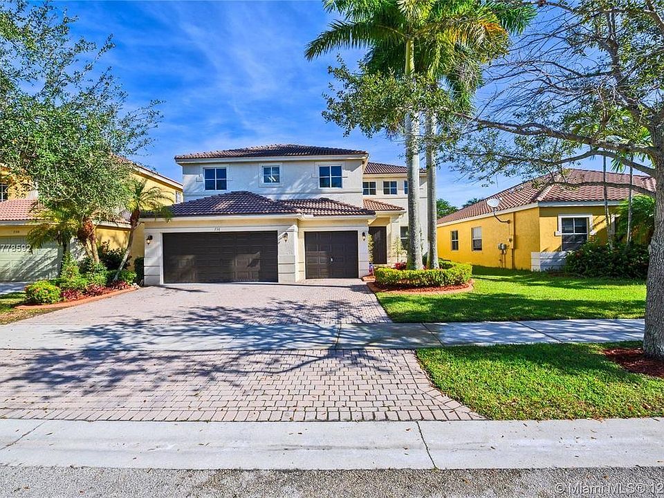 1st image of 736 Tulip Cir #736