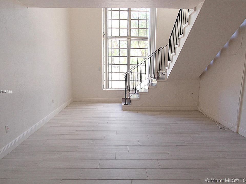 1st image of 10901 N Kendall Dr APT 211