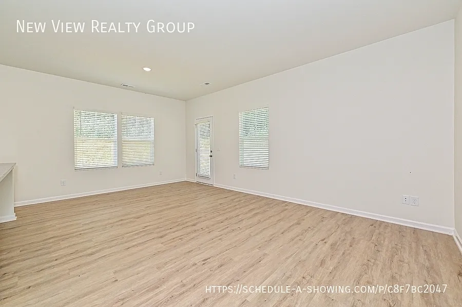 3 bed, 2.5 bath, 1510 sqft, $1,495 — Photo 4