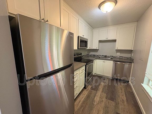 4th image of 3421 SW 125th Ave