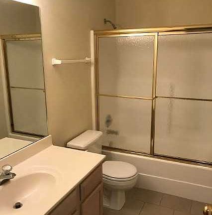 4th image of 4605 NE Whispering Winds Dr Unit 58