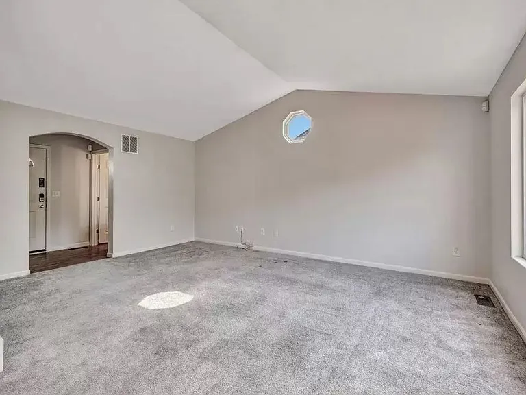 2311 Adams Creek Dr — Photo 9