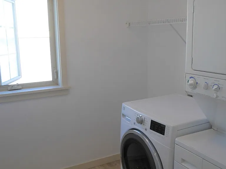 2020 E Terrace St — Photo 16