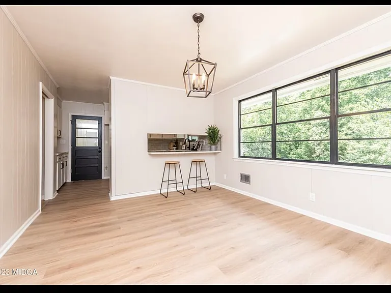 32 Knollwood Rd — Photo 4