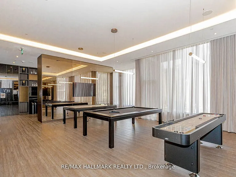 11 Yorkville Ave #3502 — Photo 21