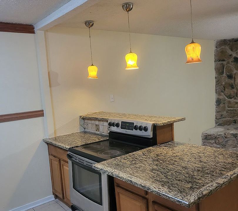 1st image of 3700 Brambleton Pl